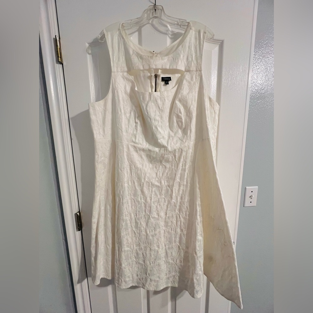 Torrid Ivory Cutout Textured Dress - 24